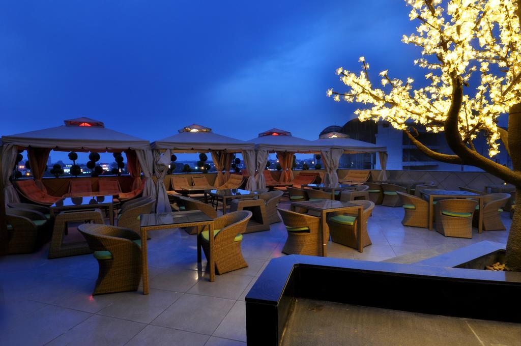 The Cove Hotel Panchkula Zewnętrze zdjęcie