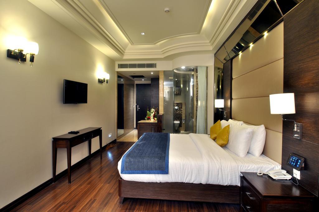 The Cove Hotel Panchkula Zewnętrze zdjęcie