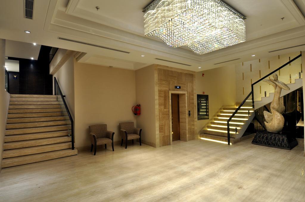 The Cove Hotel Panchkula Zewnętrze zdjęcie