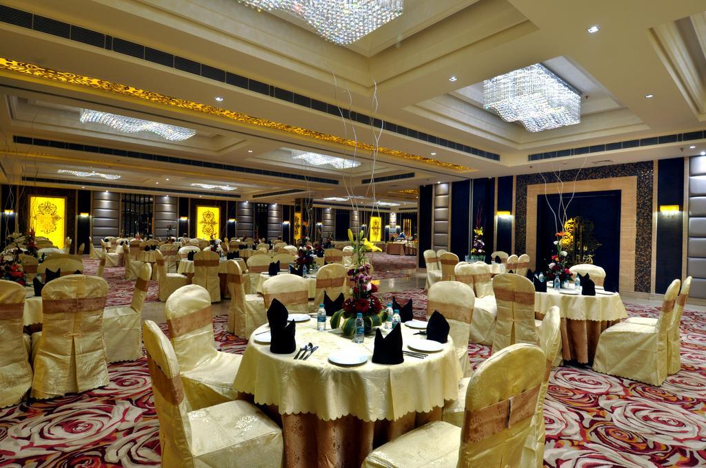 The Cove Hotel Panchkula Zewnętrze zdjęcie